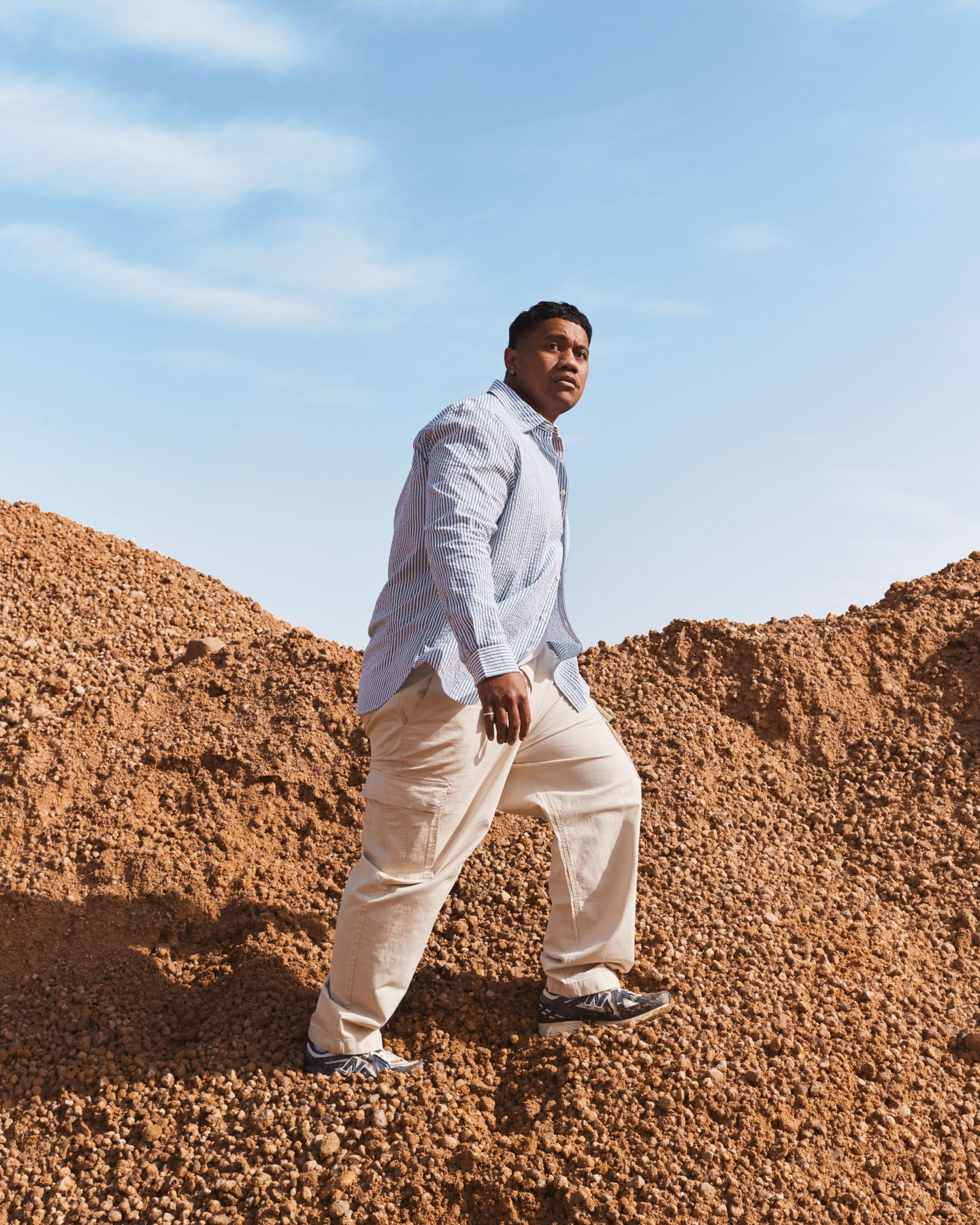 Stepping into Transeasonal ‘25 like it’s built for you — because it is.

#johnnybigg #mensfits #bigandtall #casuallayers #fyp