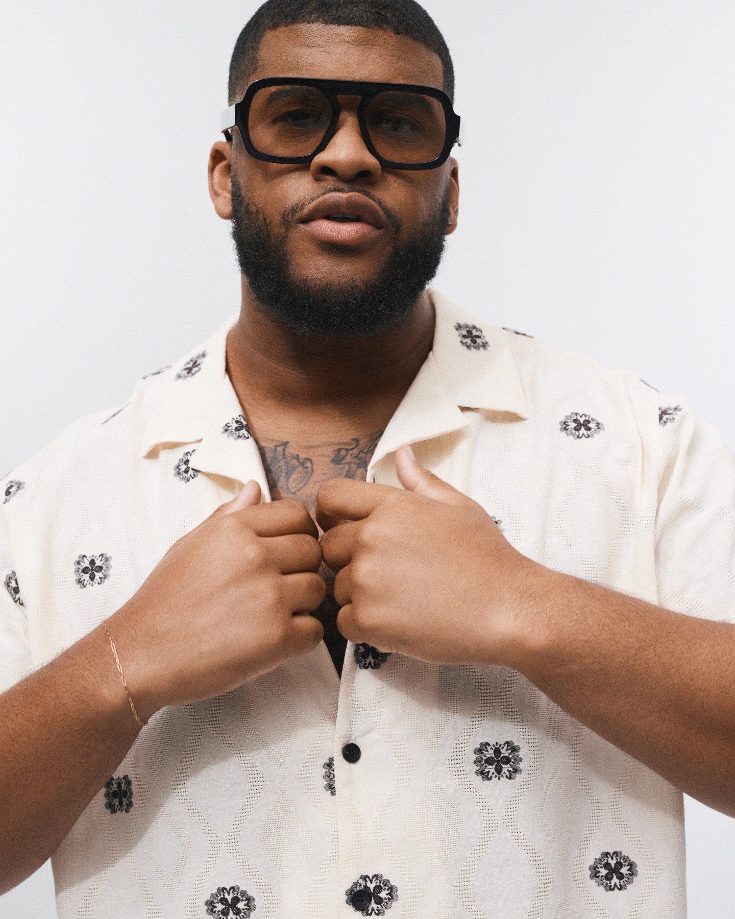 Easy does it.
The Spice Road Relaxed Fit Shirt. Laid-back comfort with a modern edge.

#fashion #menswear #style #spring25 #johnnybigg