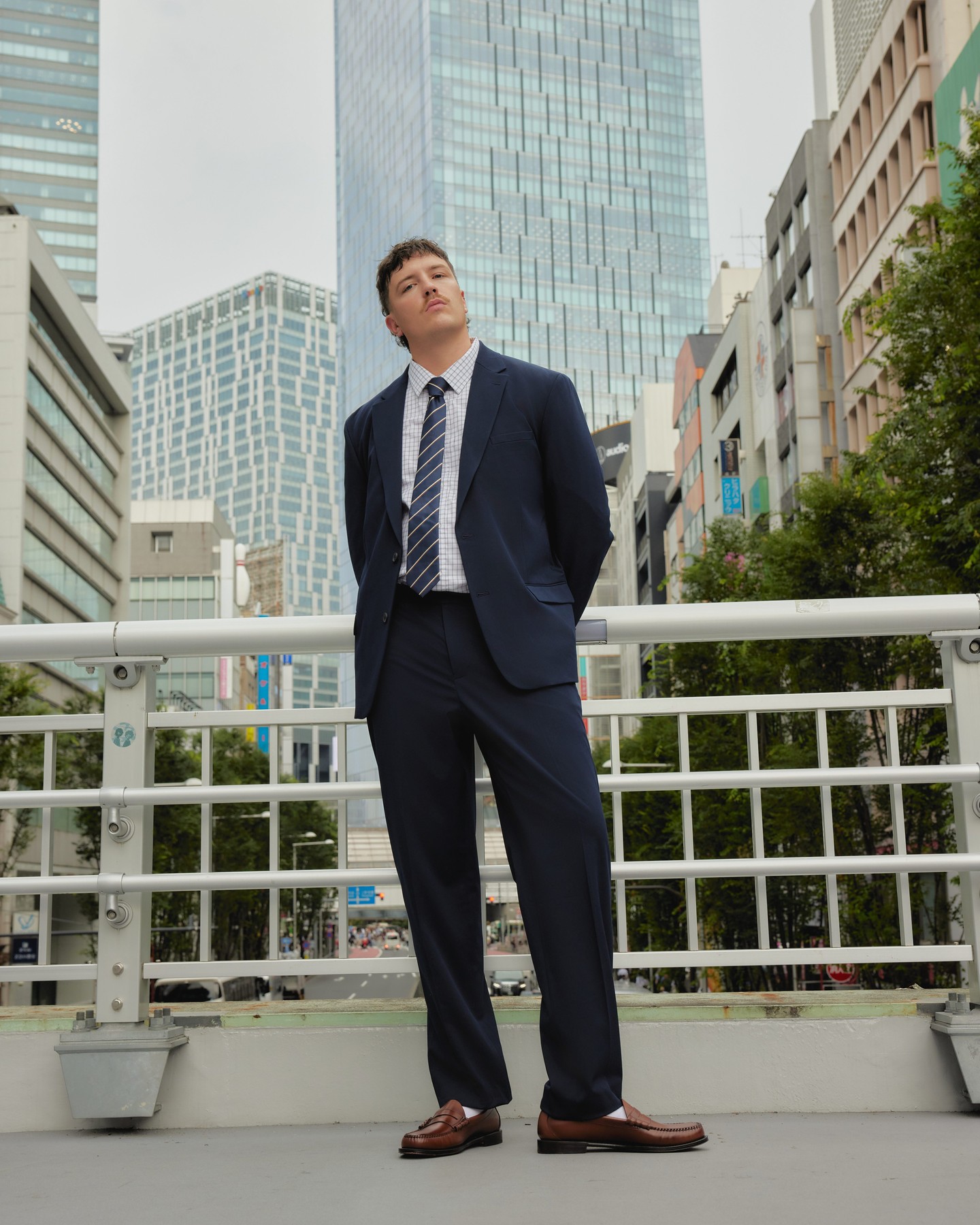 Premium stretch fabric, smooth finish, sharp fit.
The Tanner Suit Jacket takes you from work to weddings with ease.

#bigandtall #johnnybigg #menswear #style #fashion #spring25