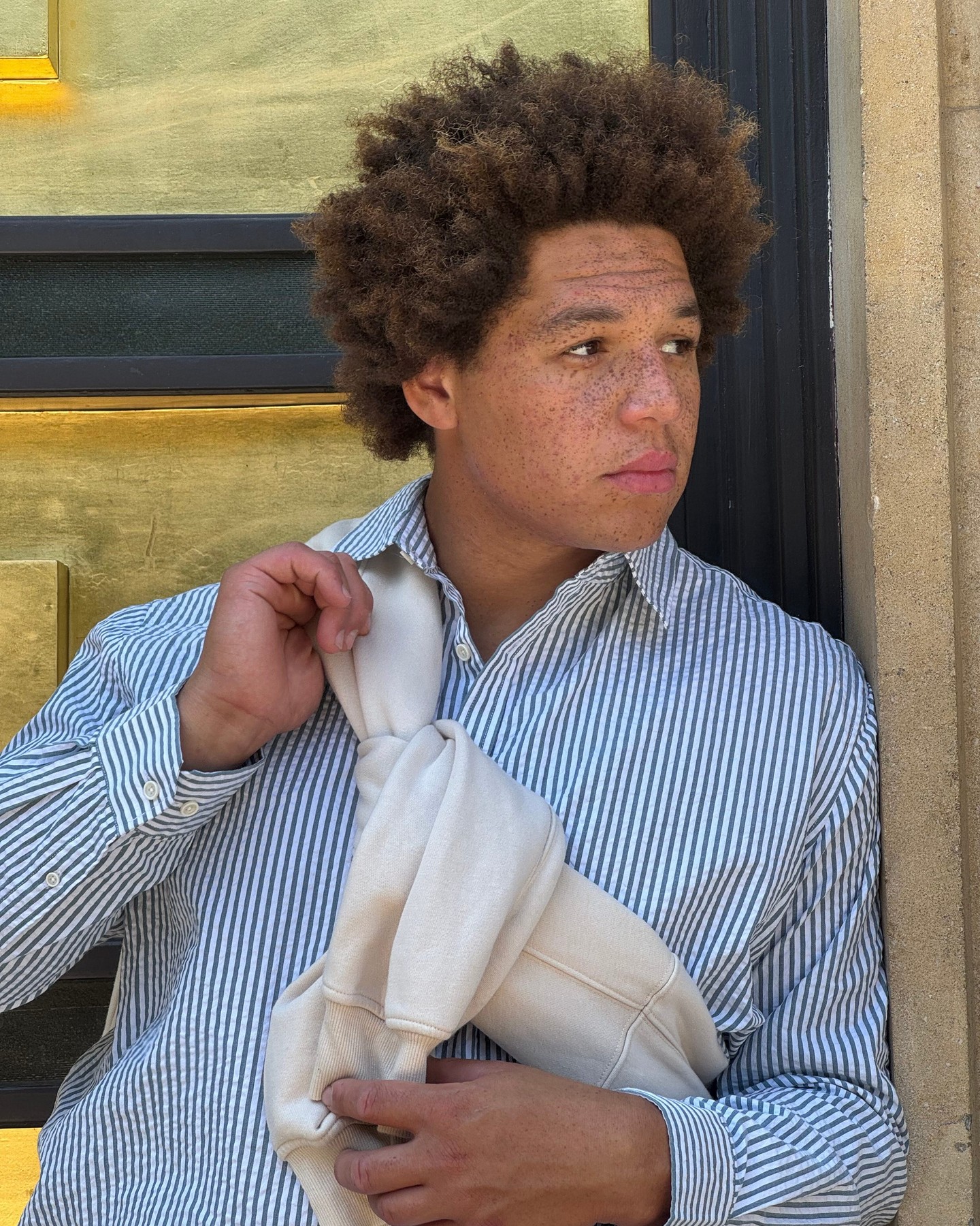 Not your average button-up.
Stripes that work weekdays, weekends, and everywhere in between.

#bigandtall #johnnybigg #menswear #fashion #style #spring25