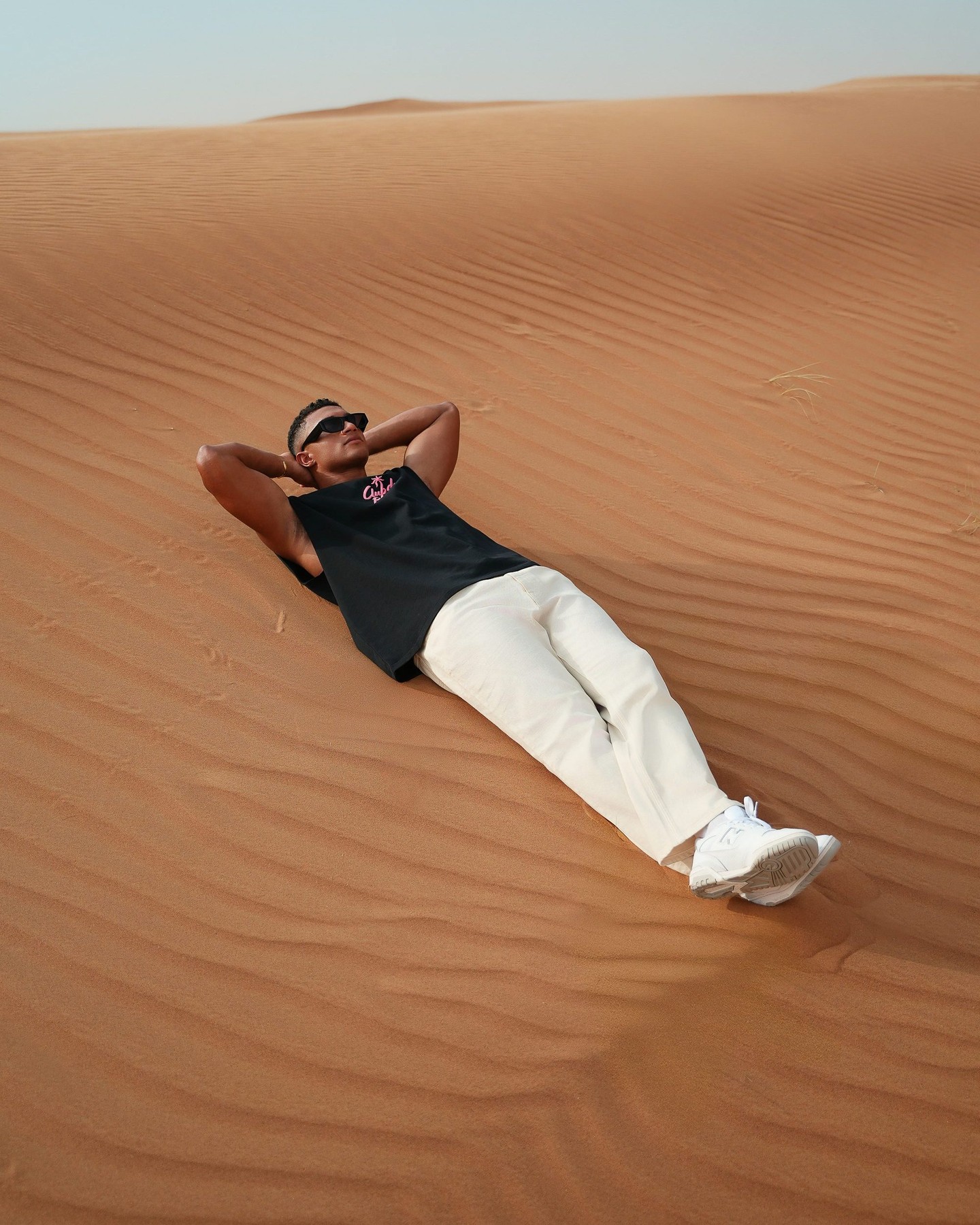 When the brief is simple: breathable, easy, looks good anywhere.

#johnnybigg #menswear #fashion #mensstyle #styleinspo #outfit #mensfashion #bigandtallfits