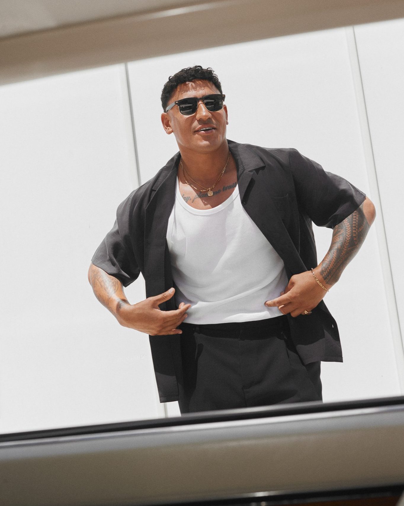 Boxy up top, easy underneath.

The Lando Boxy Fit Shirt, styled with our Essential Rib Singlet. Tall sizes available.

#johnnybigg #menswear #bigandtall #tallmenswear #modernfit #styleedit