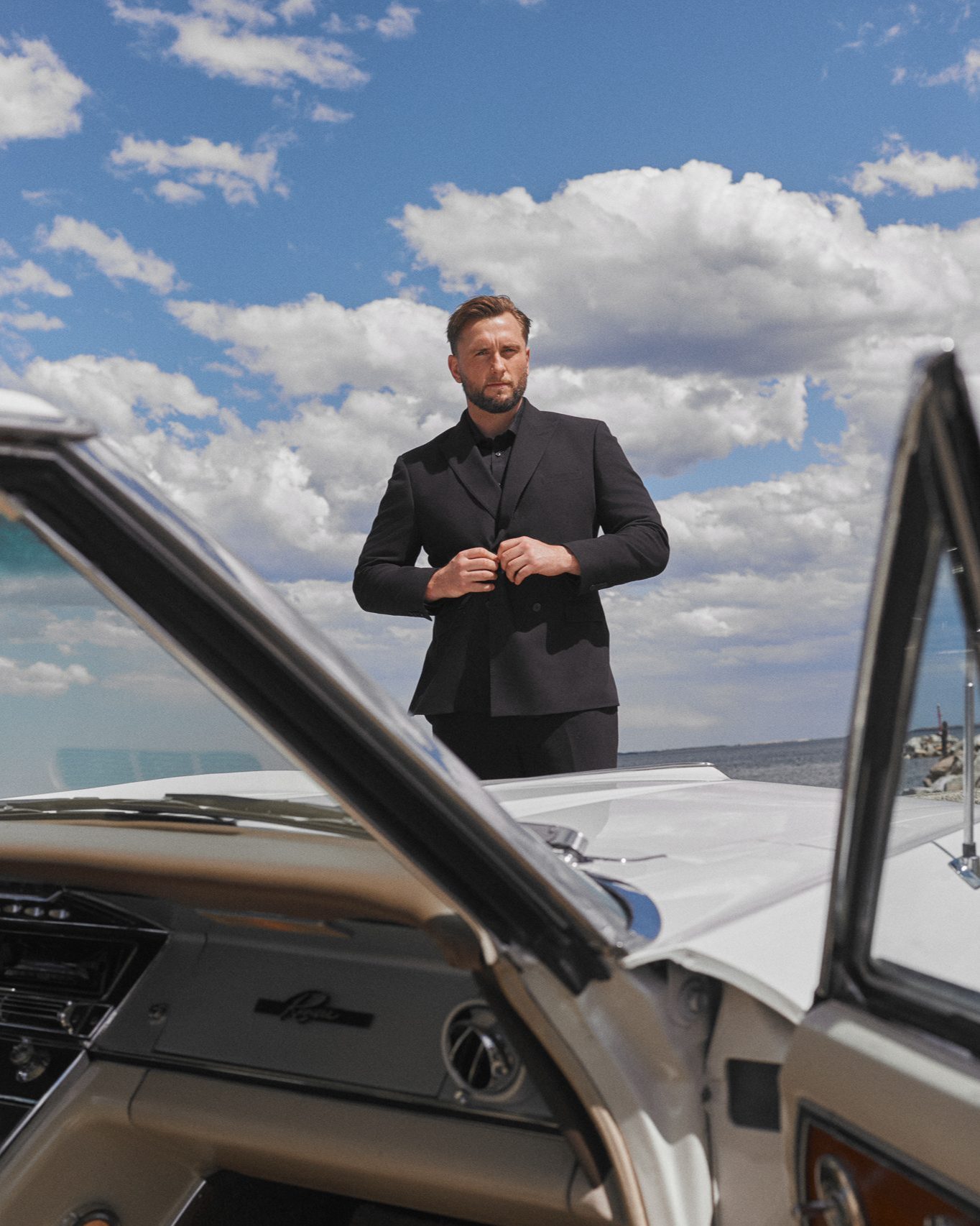 The Soho Double Breasted Jacket.

Designed for big and tall men who want structure, confidence and a modern silhouette. With a strong shoulder and clean tailoring, this double breasted suit jacket delivers presence without sacrificing comfort. A sharp option for formal events, evenings out or elevated everyday styling.

#johnnybigg #bigandtall #bigandtallfashion #sohodoublebreasted #doublebreastedjacket