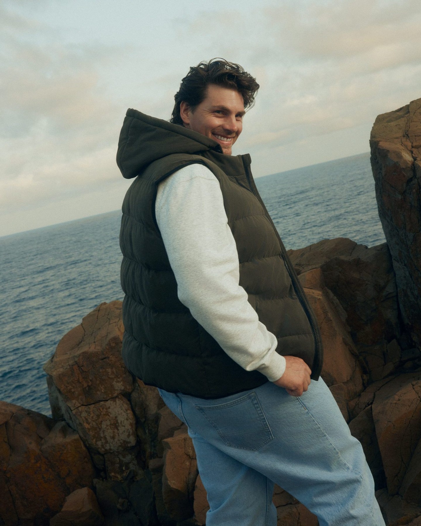 The Fargo Puffer Vest doing what it does best.
Keeping things warm without slowing you down.

#johnnybigg #menswear #fashion #style #outerwear