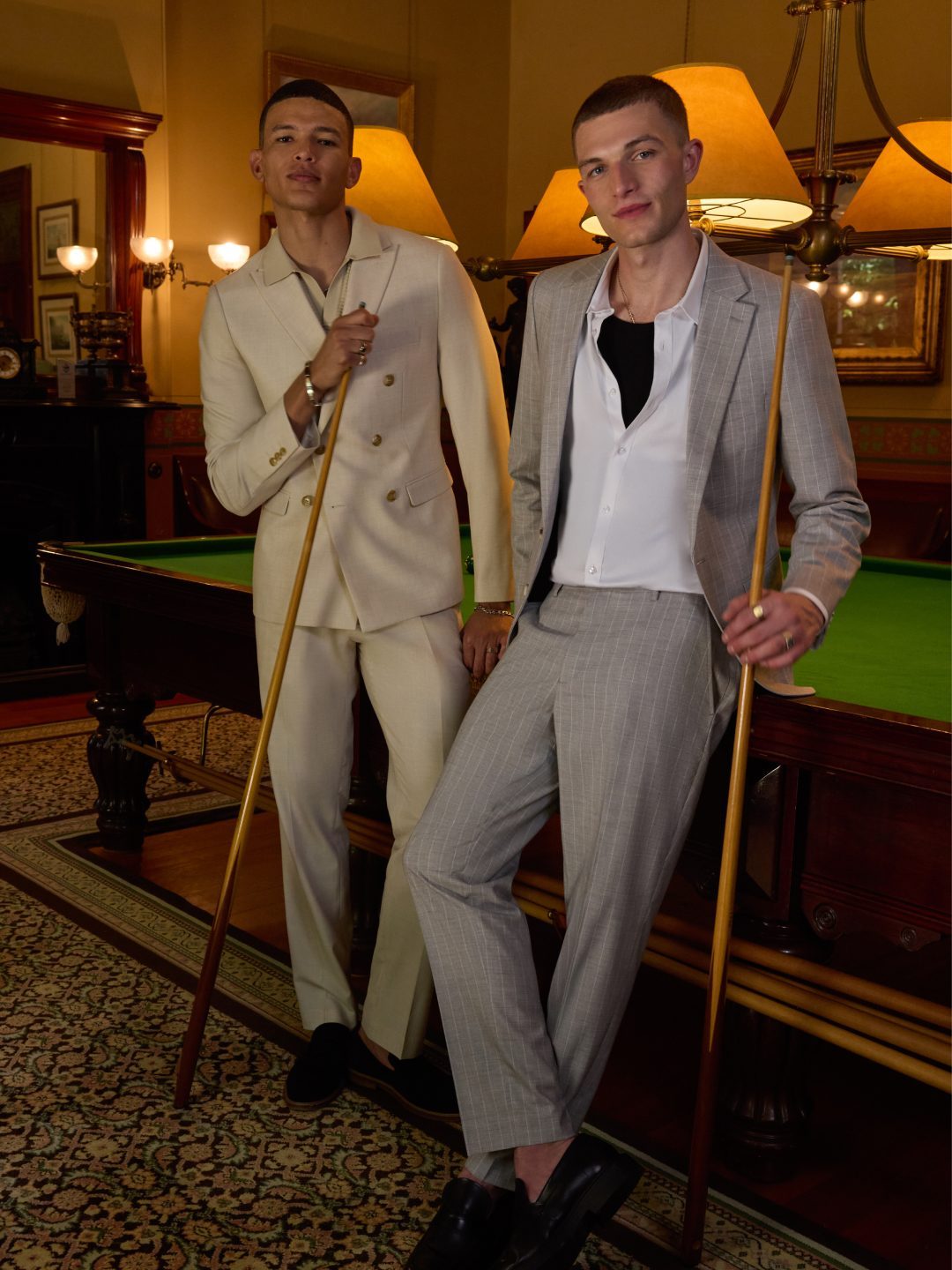 The only category that matters: best dressed.
Swipe for the winners 🏆

#Oscars2026