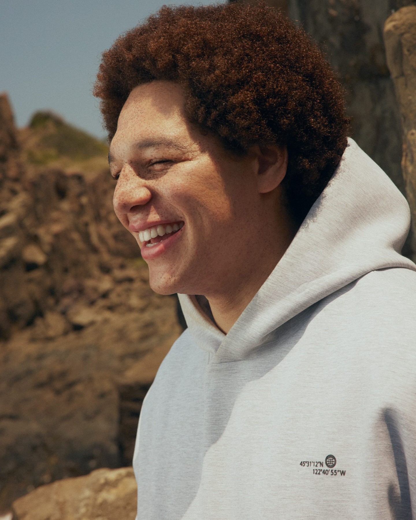 Meet the Tech Relaxed Fit Hoodie.
Easy comfort, built for everyday wear.

#johnnybigg #menswear #fashion #style #casualstyle