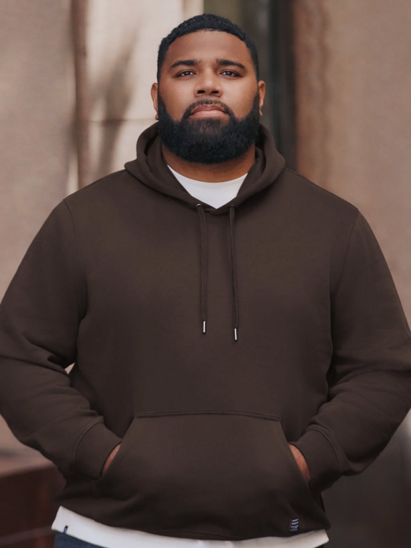 The hoodie that makes the cut (that's why we keep bringing it back). Available in 6 colours. 

Hoodies & Sweat Shorts now 2 For $50

#hoodies #newarrivals #casualstyle #axlandco