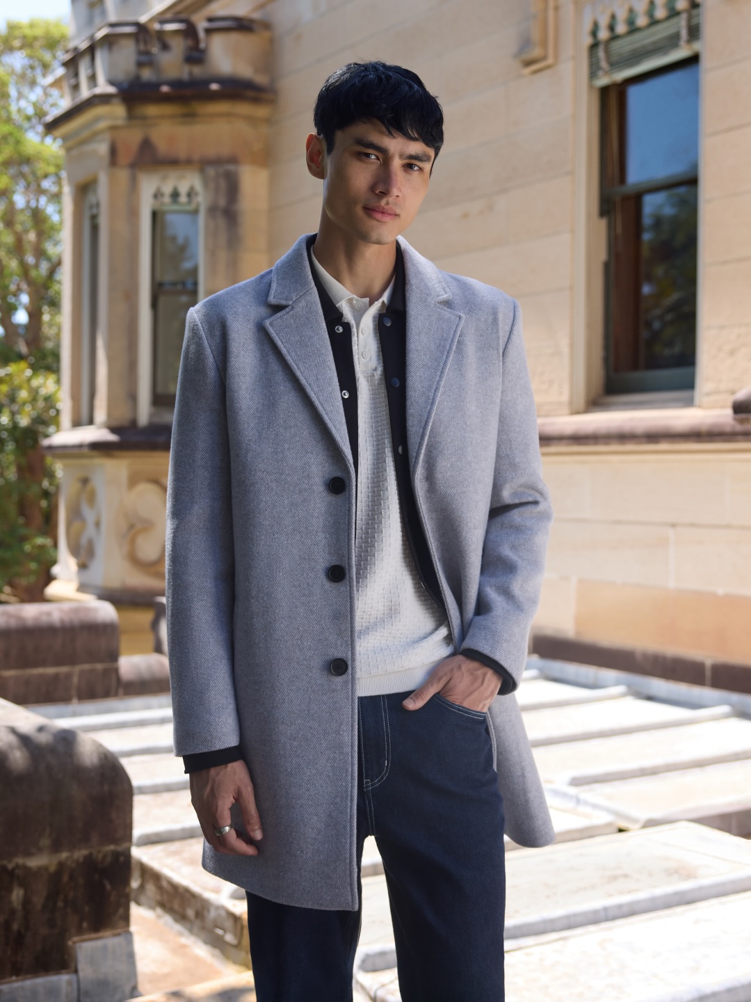 Outerwear with range 🤝 Your weekend plans 

Winter coats now 25% off.