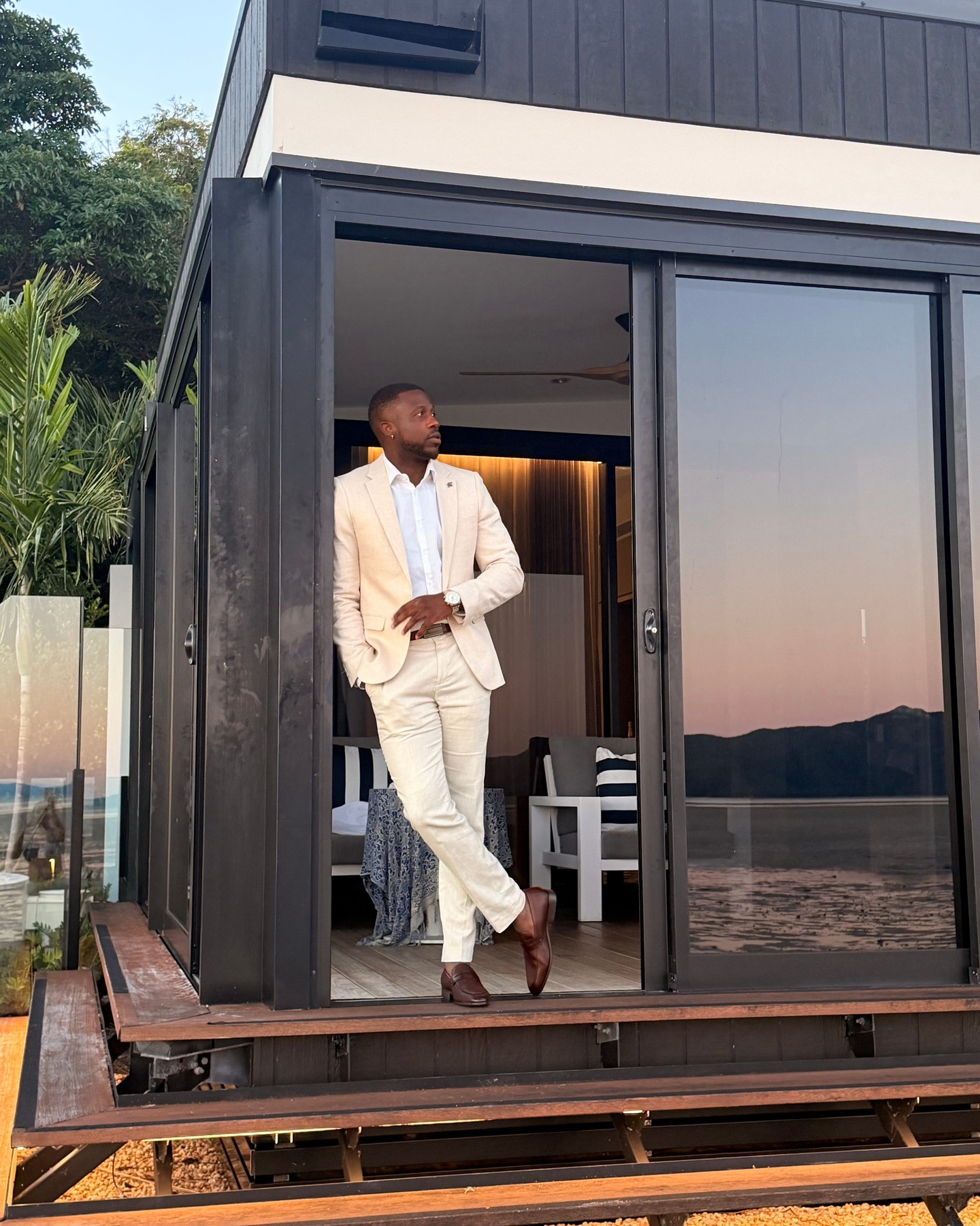 Put it in neutral.
The suiting palette that makes every move feel easy. 

Shop our Carter Suit online or in-store 🛒